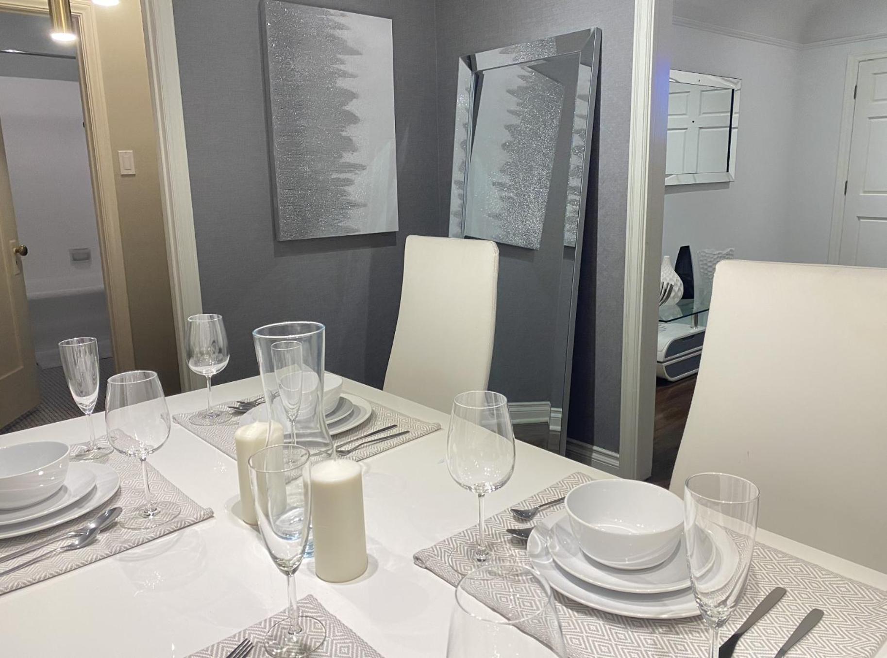 Guest house Spanish In West Hollywood Los Angeles
