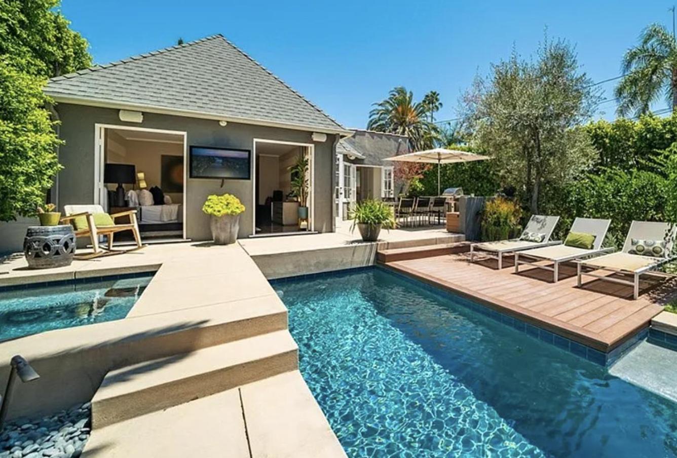 Spanish In West Hollywood Guest house *